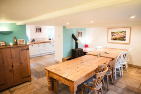 Anroach Farm House in The Peak District(sleeps 20)